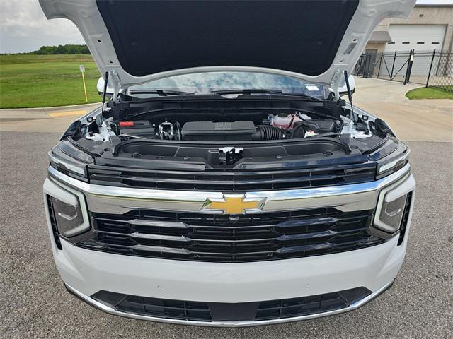 Photo of 2025 Summit White Chevrolet Tahoe