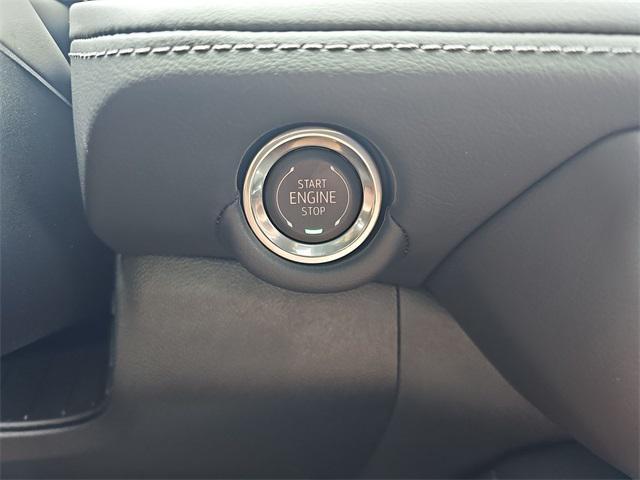 Photo of 2025 Summit White Chevrolet Tahoe