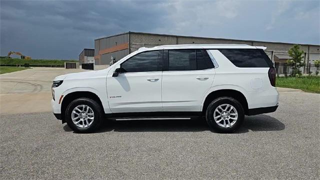 Photo of 2025 Summit White Chevrolet Tahoe