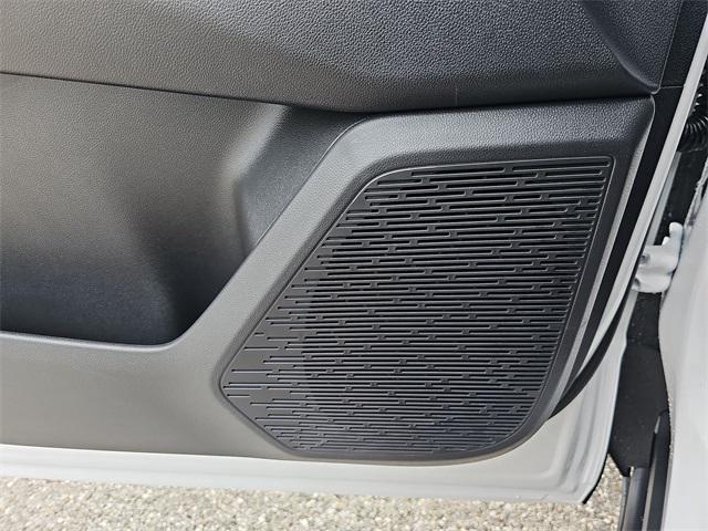 Photo of 2026 Summit White Chevrolet Equinox