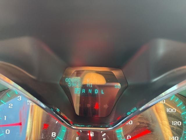 Photo of 2017 Iridescent Pearl Tricoat Chevrolet Traverse