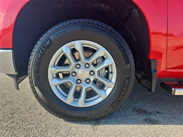 Photo of 2023 Red Hot Chevrolet Silverado 1500