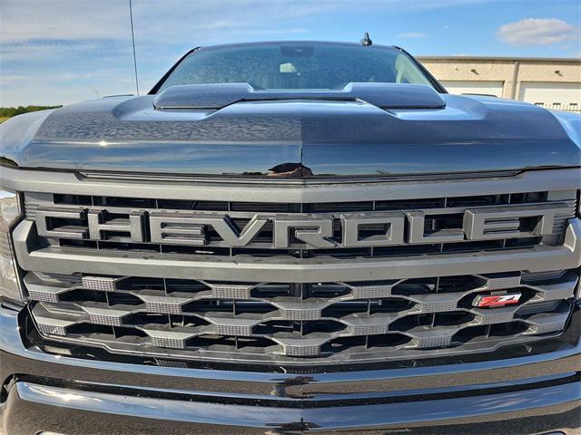 Photo of 2026 Black Chevrolet Silverado 1500