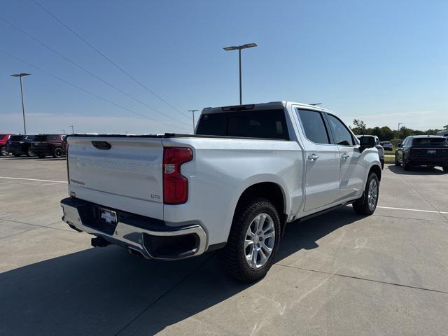 Photo of 2022 Iridescent Pearl Tricoat Chevrolet Silverado 1500