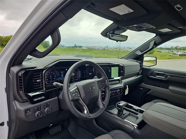 Photo of 2025 Summit White Chevrolet Silverado 1500