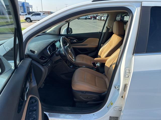 Photo of 2019 Summit White Buick Encore