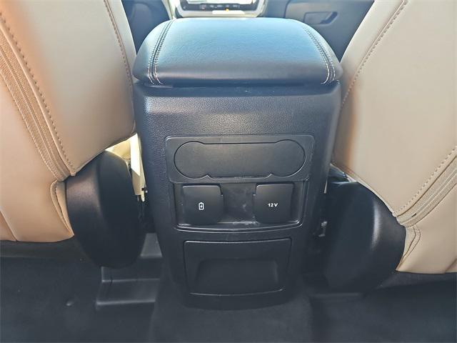 Photo of 2024 Black Metallic Ford Explorer