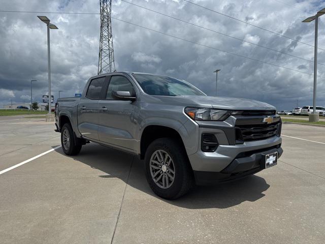 Photo of 2023 Sterling Gray Metallic Chevrolet Colorado