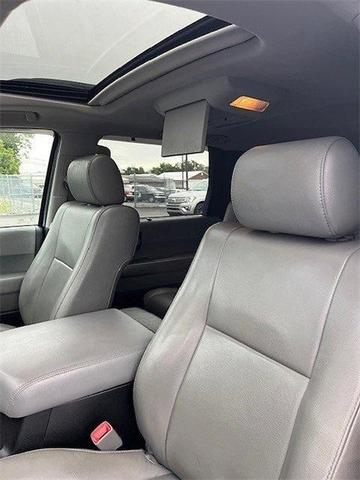 Photo of 2013 Silver Sky Metallic Toyota Sequoia