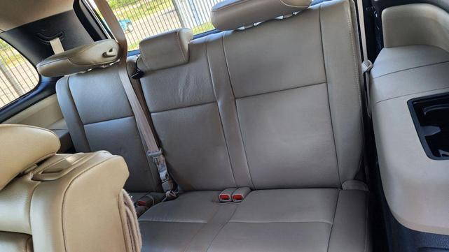 Photo of 2018 White Toyota Sequoia
