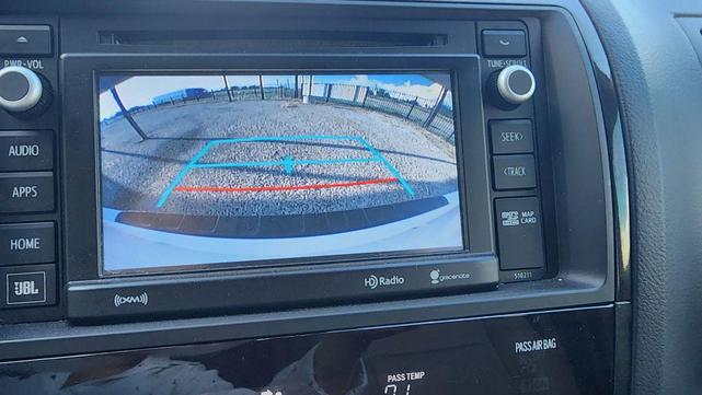 Photo of 2018 White Toyota Sequoia