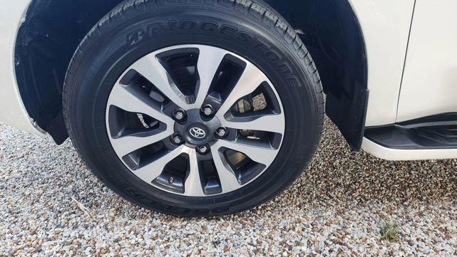 Photo of 2018 White Toyota Sequoia