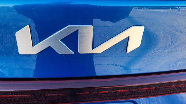 Photo of 2024 Blue Kia Forte