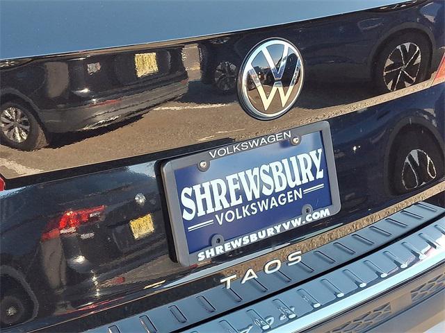 Photo of 2023 Black Volkswagen Taos