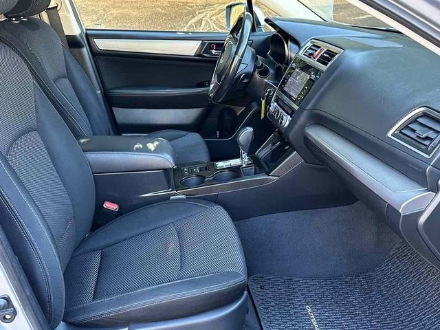Photo of 2016 Ice Silver Metallic Subaru Outback