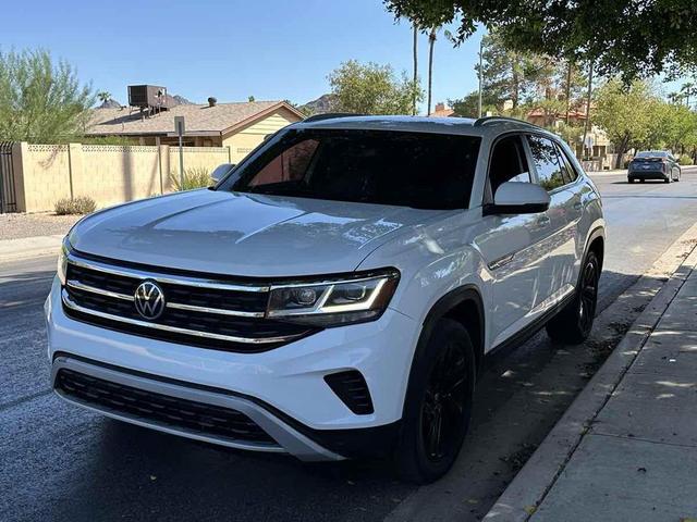 Photo of 2021 Oryx White Pearl Volkswagen Atlas Cross Sport