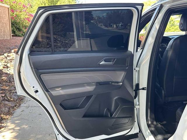 Photo of 2021 Oryx White Pearl Volkswagen Atlas Cross Sport