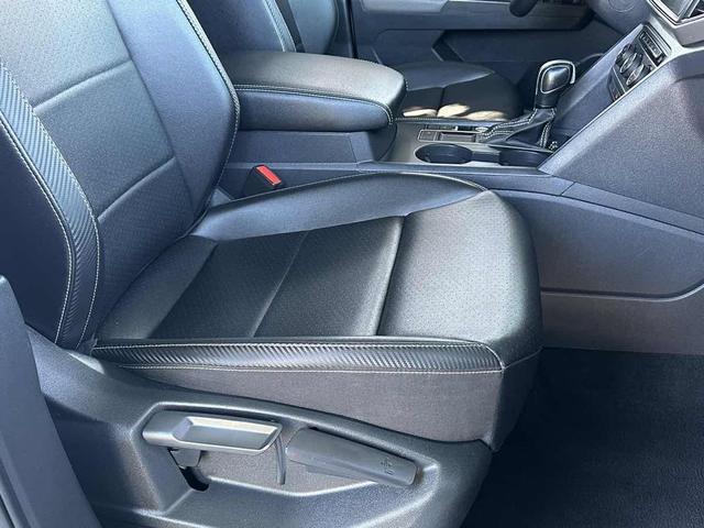 Photo of 2021 Oryx White Pearl Volkswagen Atlas Cross Sport