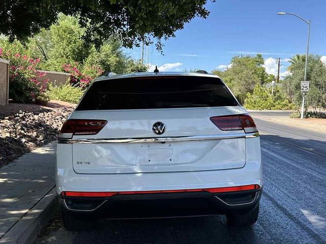 Photo of 2021 Oryx White Pearl Volkswagen Atlas Cross Sport