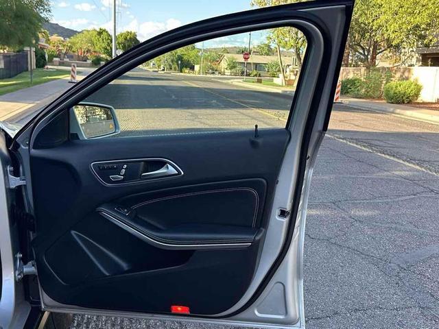 Photo of 2018 Mountain Grey Metallic Mercedes-Benz GLA 250