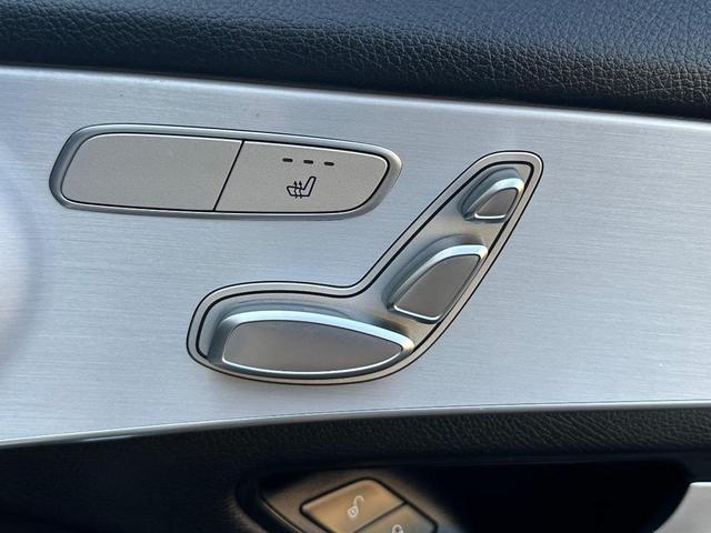 Photo of 2021 Polar White Mercedes-Benz GLC 300