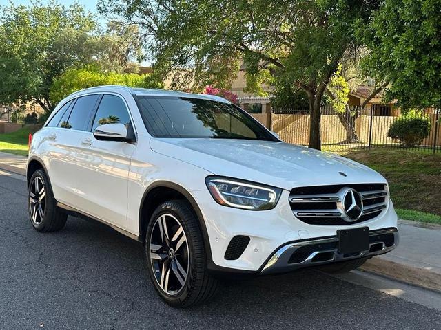 Photo of 2021 Polar White Mercedes-Benz GLC 300