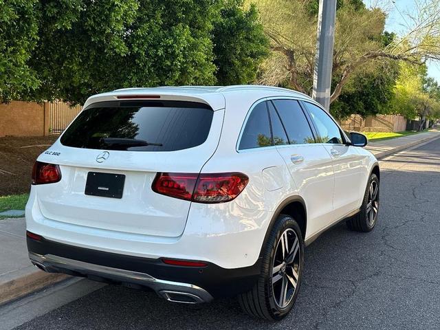 Photo of 2021 Polar White Mercedes-Benz GLC 300