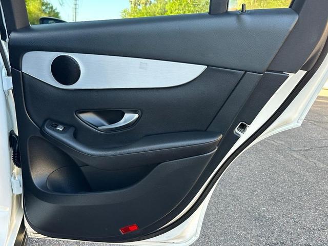 Photo of 2021 Polar White Mercedes-Benz GLC 300