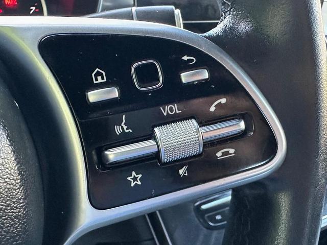 Photo of 2021 Polar White Mercedes-Benz GLC 300