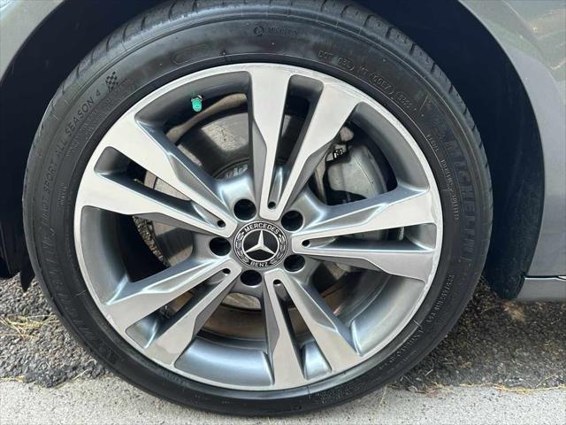Photo of 2018 Selenite Grey Metallic Mercedes-Benz C-Class