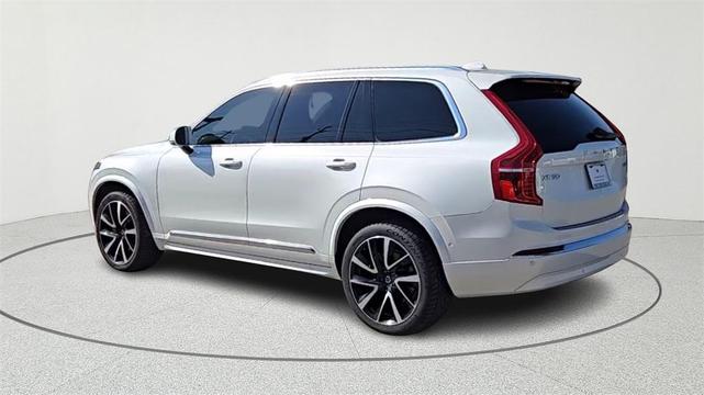Photo of 2023 Crystal White Metallic Volvo XC90