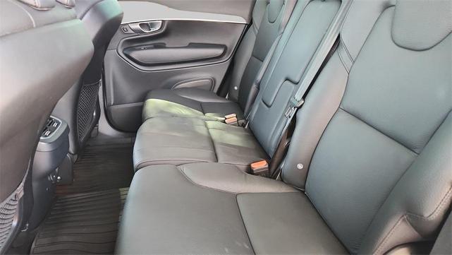 Photo of 2023 Crystal White Metallic Volvo XC90