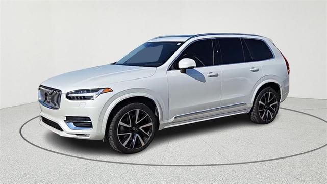 Photo of 2023 Crystal White Metallic Volvo XC90