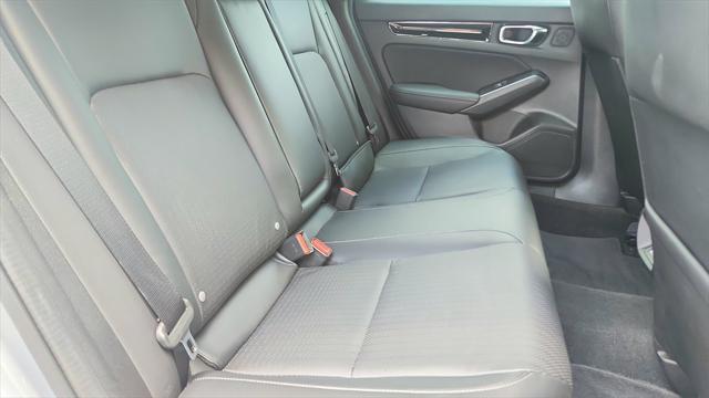 Photo of 2023 Lunar Silver Metallic Honda Civic