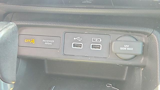 Photo of 2023 Lunar Silver Metallic Honda Civic