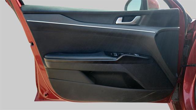 Photo of 2023 Passion Red Kia K5