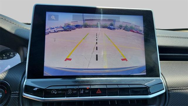 Photo of 2023 Diamond Black Crystal Pearlcoat Jeep Compass
