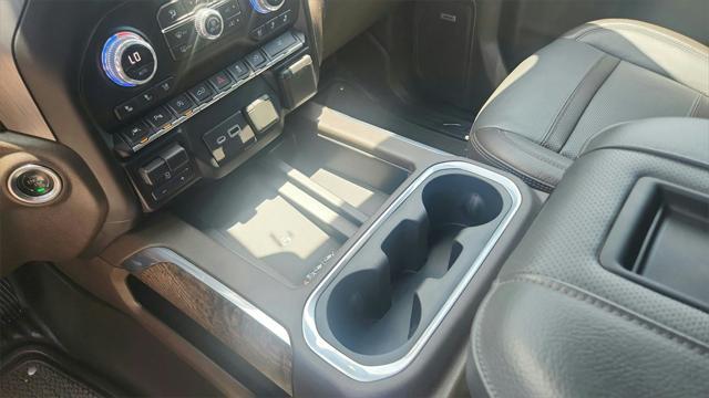 Photo of 2021 White Frost Tricoat GMC Sierra 1500