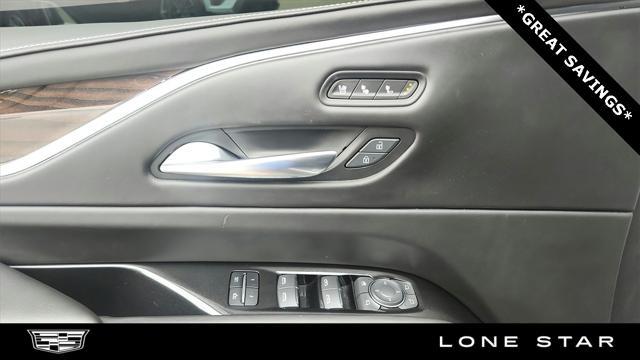 Photo of 2022 Crystal White Tricoat Cadillac Escalade