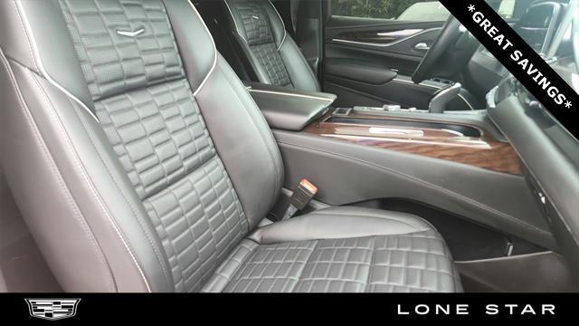 Photo of 2022 Crystal White Tricoat Cadillac Escalade