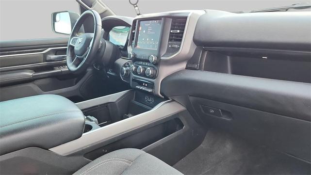 Photo of 2023 Diamond Black Crystal Pearlcoat RAM 1500