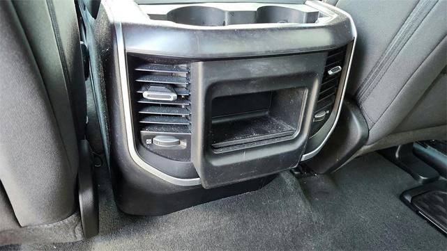 Photo of 2023 Diamond Black Crystal Pearlcoat RAM 1500