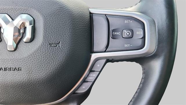 Photo of 2023 Diamond Black Crystal Pearlcoat RAM 1500