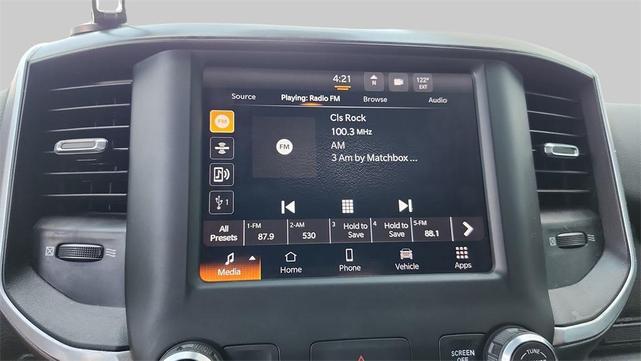 Photo of 2023 Diamond Black Crystal Pearlcoat RAM 1500