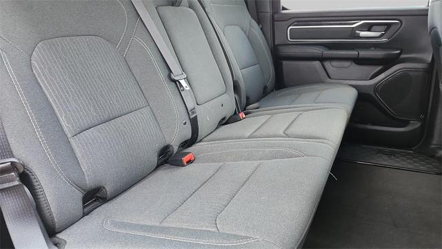 Photo of 2023 Diamond Black Crystal Pearlcoat RAM 1500