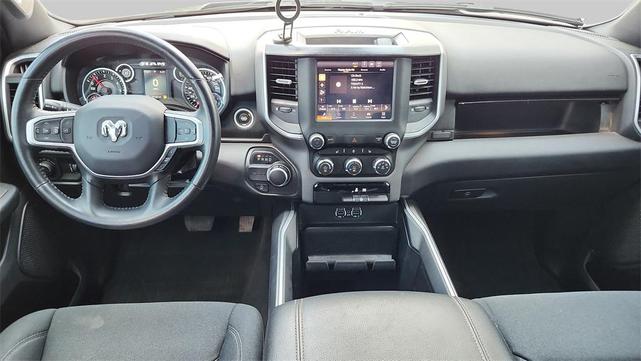Photo of 2023 Diamond Black Crystal Pearlcoat RAM 1500