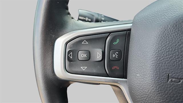 Photo of 2023 Diamond Black Crystal Pearlcoat RAM 1500