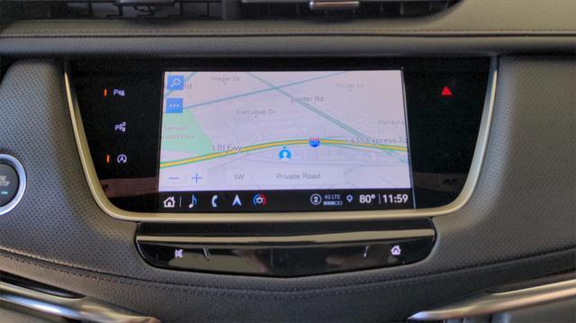 Photo of 2025 Crystal White Tricoat Cadillac XT5
