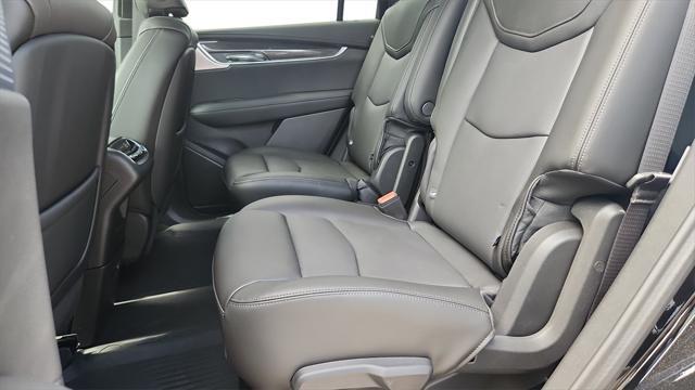 Photo of 2025 Stellar Black Metallic Cadillac XT6