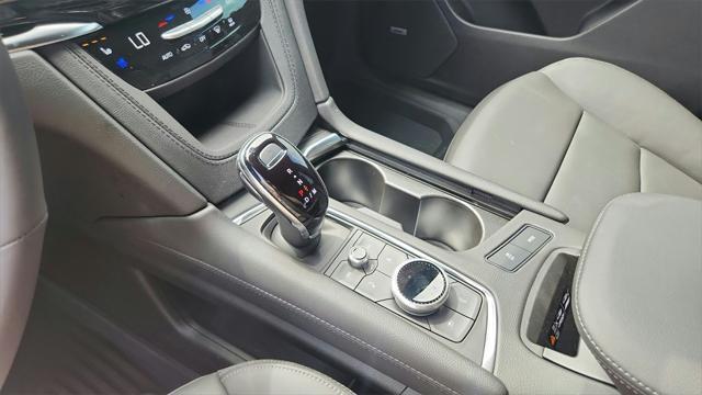 Photo of 2025 Stellar Black Metallic Cadillac XT6